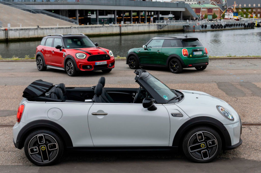 ¡Feliz cumpleaños 64 a la marca MINI!